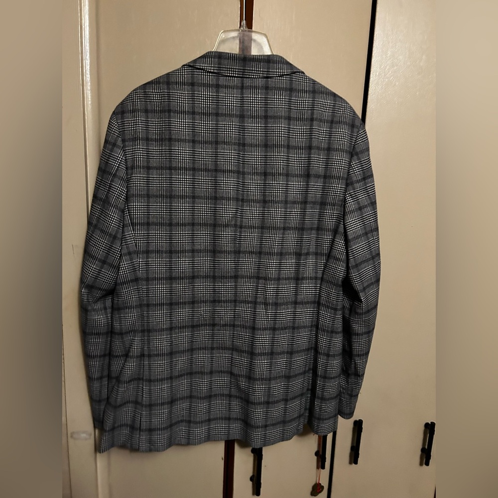 Tailorbyrd Men's Black and Gray Plaid Blazer - Picture 6 of 7